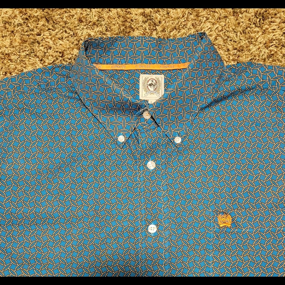 Cinch dress shirt